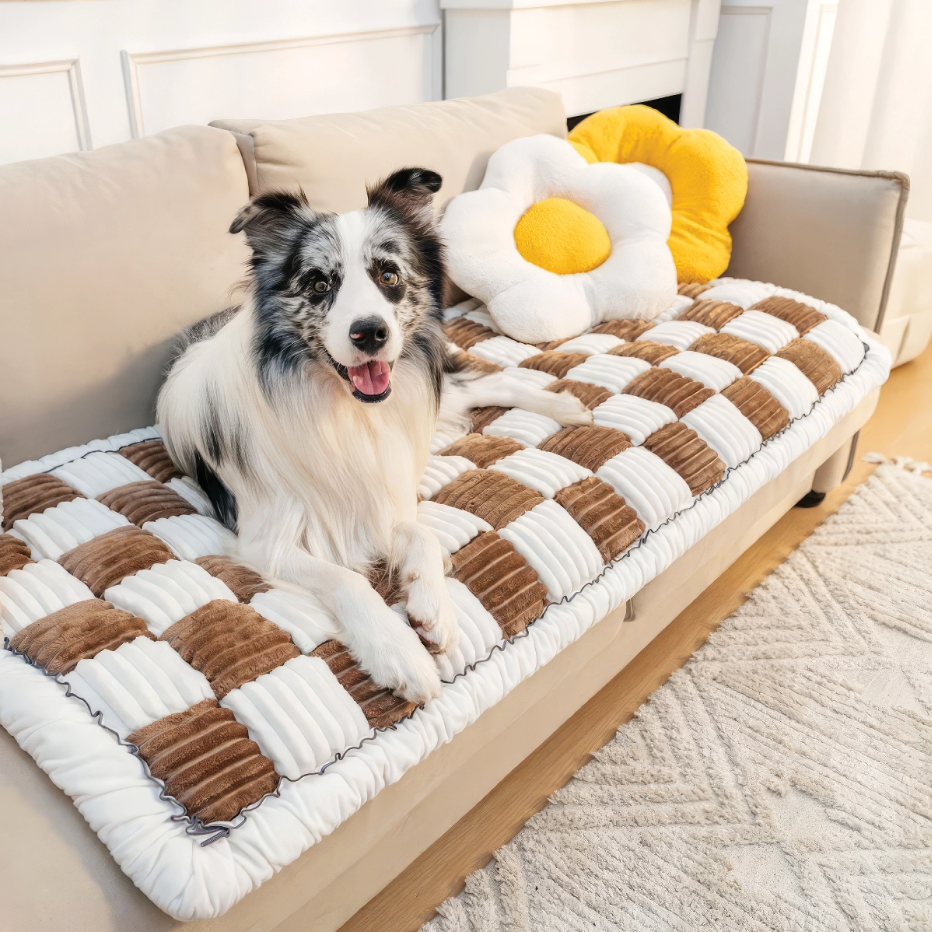 RUFF N ROAM™ COMFY CUSHION